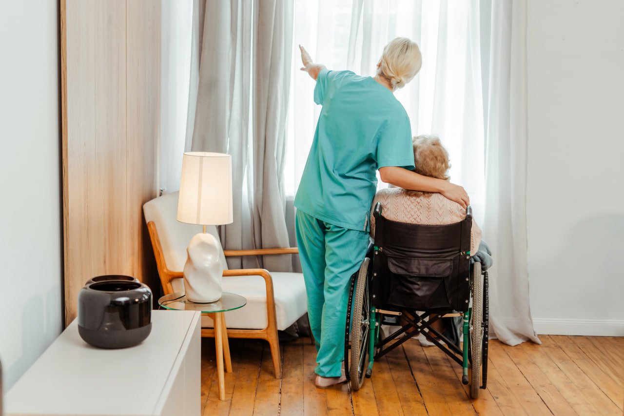 Затишна кімната для проживання в пансіонаті Кращий у Харкові